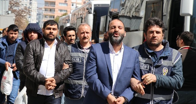 İzmir’de çete üyesi 47 kişi gözaltına alındı