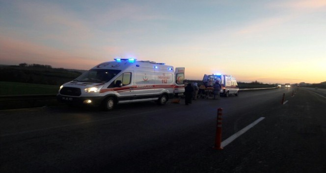 Çanakkale-İstanbul yolunda iki ayrı kaza: 1 ölü, 6 yaralı