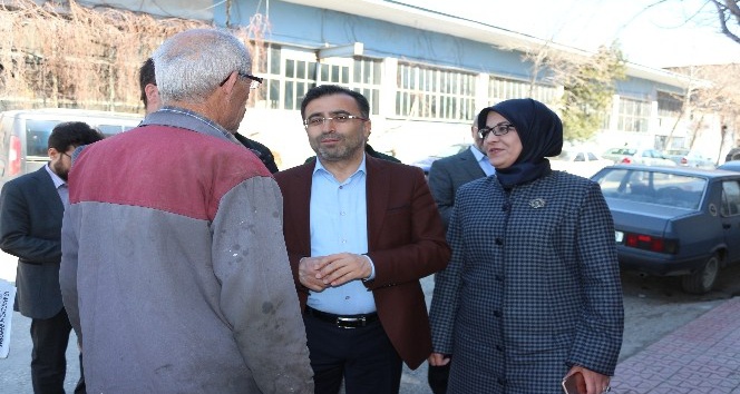 AK Parti heyeti Meram’da referandum çalışmalarını sürdürdü