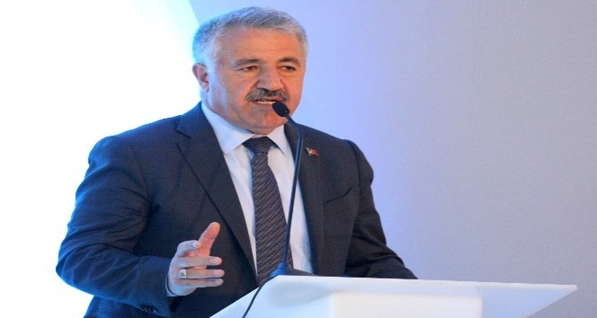 Cihaz yasağına tepki gösteren Ulaştırma Bakanı Ahmet Arslan: