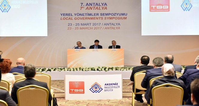 Antalya Şehircilik ve Teknolojileri Fuarı’nda usta başkanlar konuştu