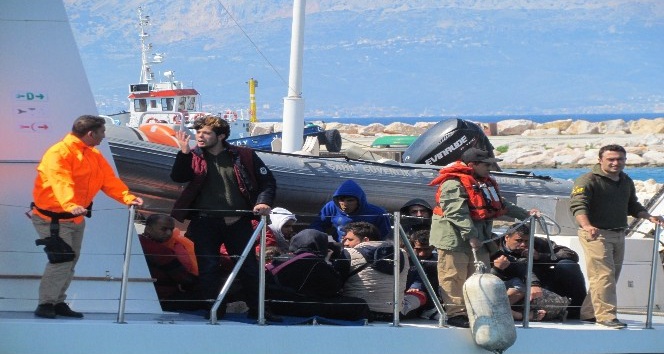 Çeşme’de bir günde 117 göçmen kurtarıldı