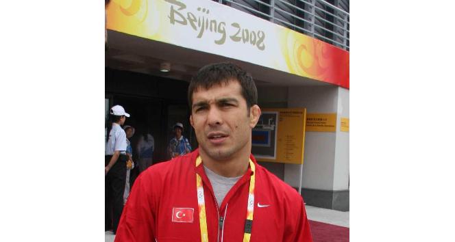 Şampiyon Güreşçi Şeref Eroğlu, Fair-Play Üniversiteler Kervanı’nda