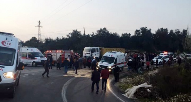 Mersin&#039;de trafik kazası: 1 ölü, 5 yaralı