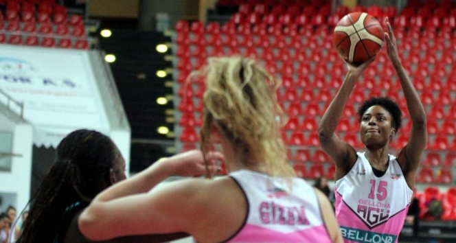 Bellona Agü, Girne Üniversitesi’ne fırsat vermedi