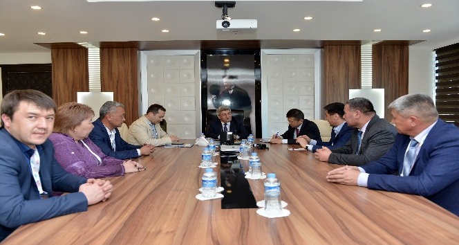 Kırgız başkanlar Muratpaşa’da