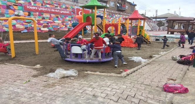 Seydişehir’de, çocuklara oyun parkları