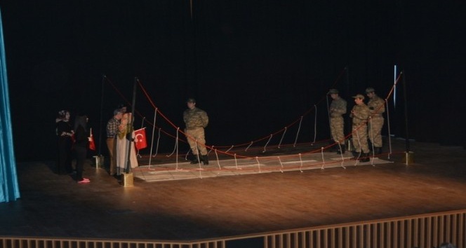 Ardahan Belediyesi Tiyatro günleri devam ediyor