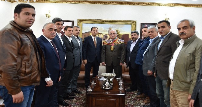 Vali Tuna Türkmen birliği üyelerini kabul etti