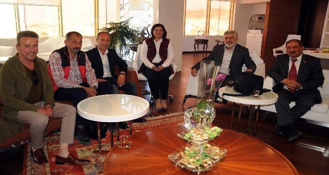 Didimli çalışan gazeteciler Çerçioğlu’nu ziyaret etti