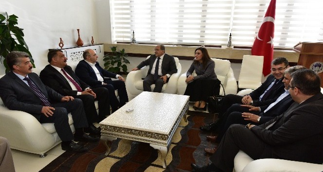 Bakan Yardımcısı Alpay’dan Başkan Gürkan’a ziyaret