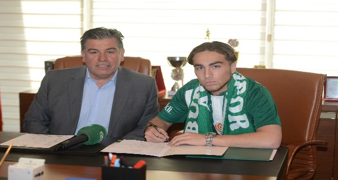 Bursaspor genç isimle 4 yıllık anlaşma sağladı