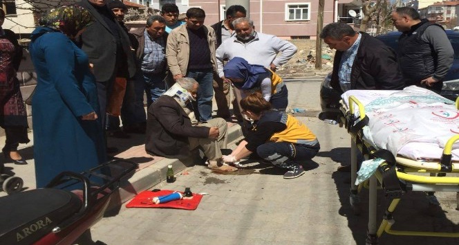 Karaman’da otomobilin çarptığı motosikletli yaşlı adam yaralandı