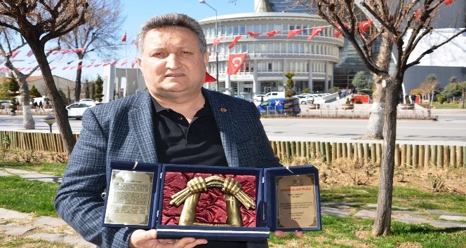 GAP Gazeteciler Birliği Genel Başkan Vekili Özpolat’a Kazakistan’da anlamlı ödül
