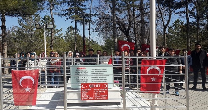 KMÜ öğrencilerinden Niğde’de anlamlı ziyaret