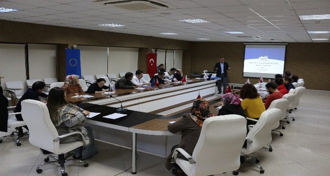 TKDK Danışman eğitimi alanlara belgeleri verildi.