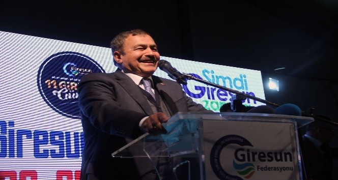 Bakan Eroğlu’ndan evetli espriler