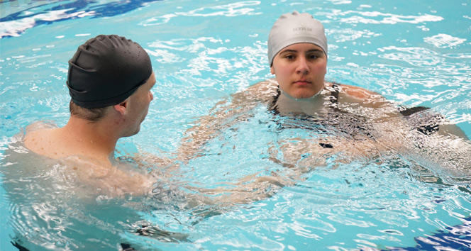 Otizmli Dila Türkiye şampiyonluğu için kulaç atıyor