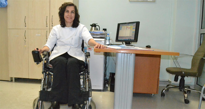 Hülya Hemşire, yeniden mesleğe döndü ve 2014'te 'Yılın Hemşiresi' seçildi