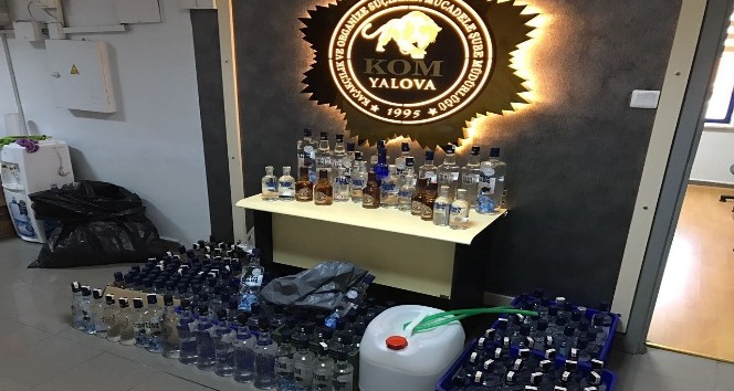 Yalova’da 213 şişe sahte içki ele geçirildi