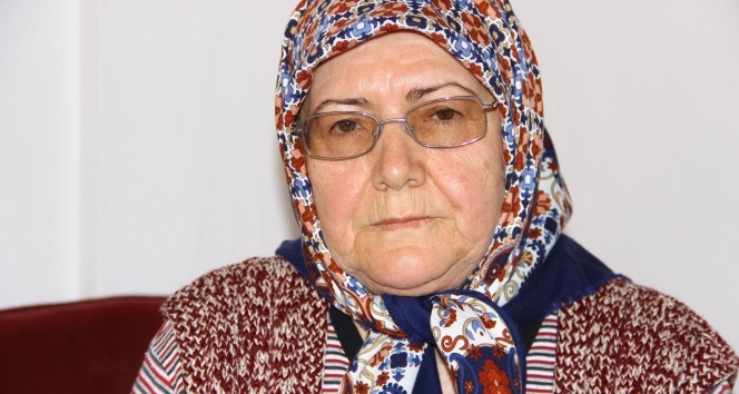 Sosyal medyanın yeni fenomeni "evetçi" Ayşe nine |Balıkesir haberleri