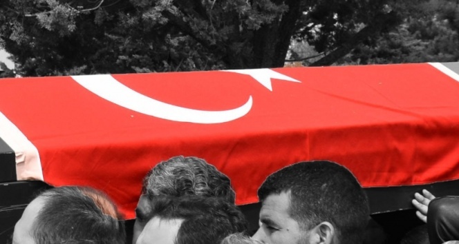 Diyarbakır'da bir asker kaza kurşunuyla şehit oldu
