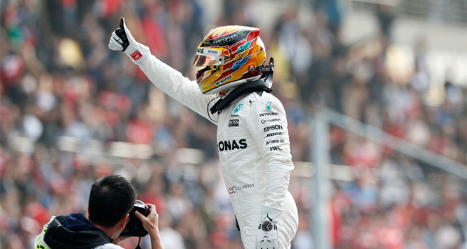 Çin Grand Prix&#039;in kazananı Lewis Hamilton