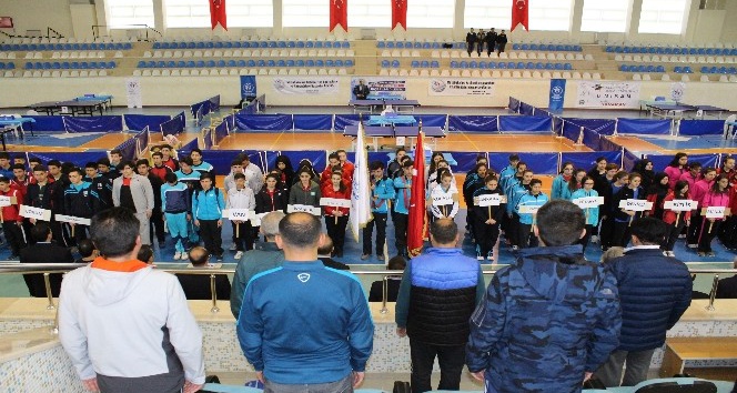 Masa Tenisi Gençler Türkiye Şampiyonası Karaman’da başladı
