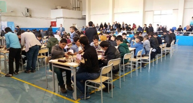 Hasköy’de ödüllü satranç turnuvası