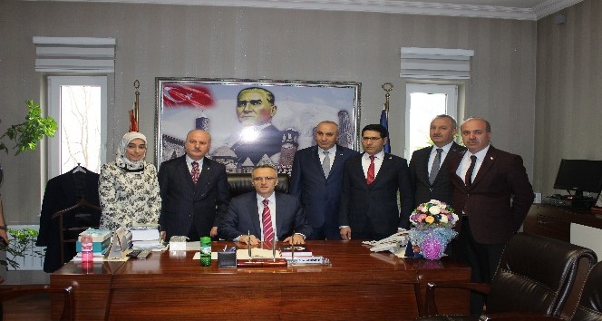 Bakan Ağbal, Erzurum SMMMO ziyaret etti
