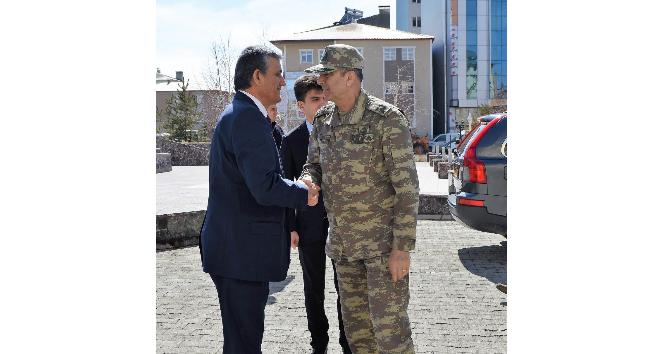 Kara Kuvvetleri Komutanı Çolak, Ardahan’da