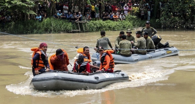 Endonezya’da 2 ayrı gemi kazası: 11 ölü, 5 kayıp