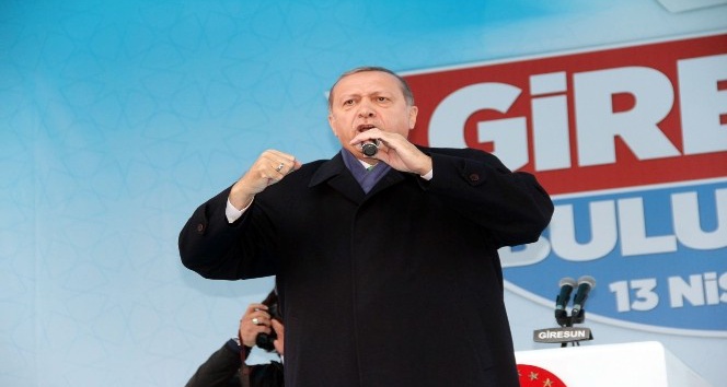 Cumhurbaşkanı Erdoğan: “Kasetle geldi, CD ile gidecek”