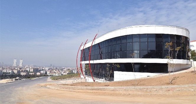 Bornova’ya üç kültür merkezi birden