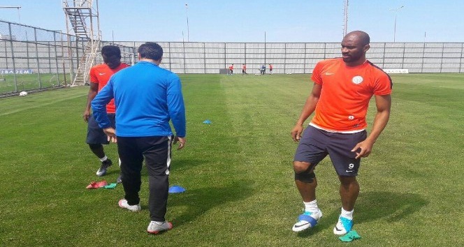 Çaykur Rizespor, Medipol Başakşehir maçı hazırlıklarını sürdürdü