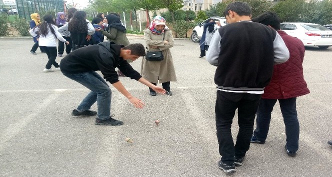 Öğrenciler yöresel sokak oyunlarını öğreniyor