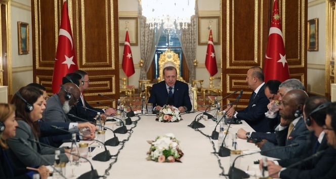 Cumhurbaşkanı Erdoğan, yabancı temsilcilerle bir araya geldi