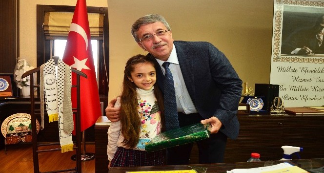 Pursaklar Belediye Başkanı Çetin’den 23 Nisan mesajı