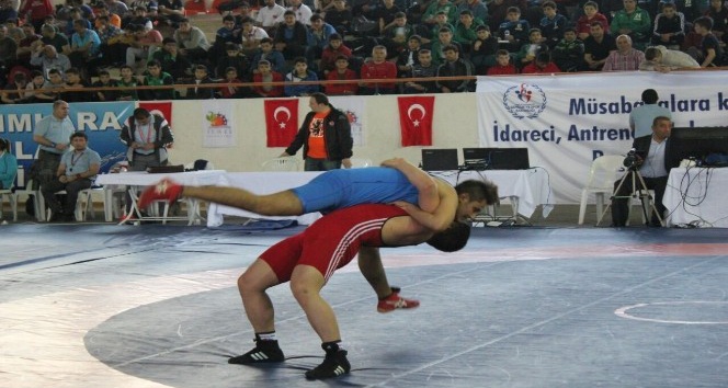 Kepezsporlu güreşçi Türkiye Şampiyonu oldu