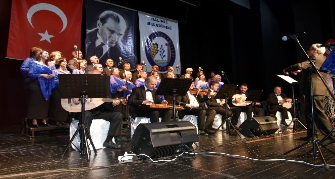İstanbullu velilerden Salihli’de konser