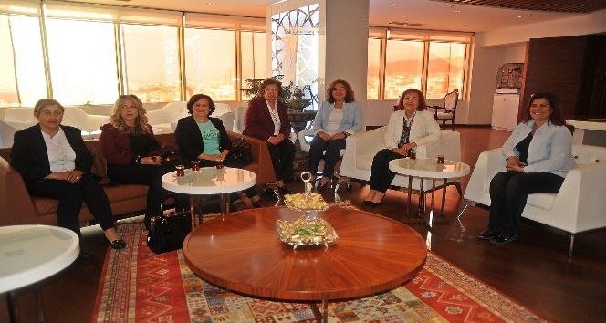 CHP il kadın kollarından Başkan Çerçioğlu’na ziyaret