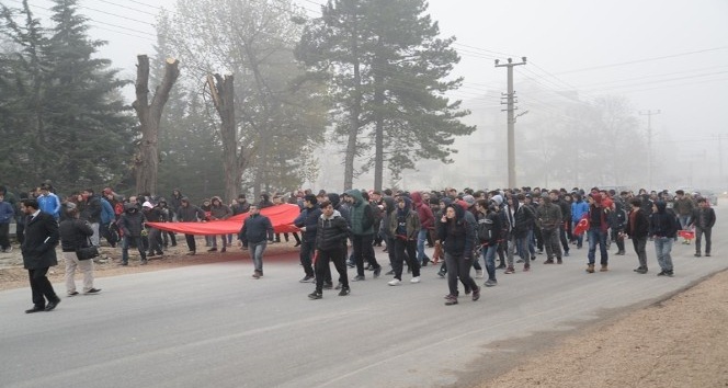 Bolu’da 57. Alay Vefa Yürüyüşü’ne yüzlerce kişi katıldı
