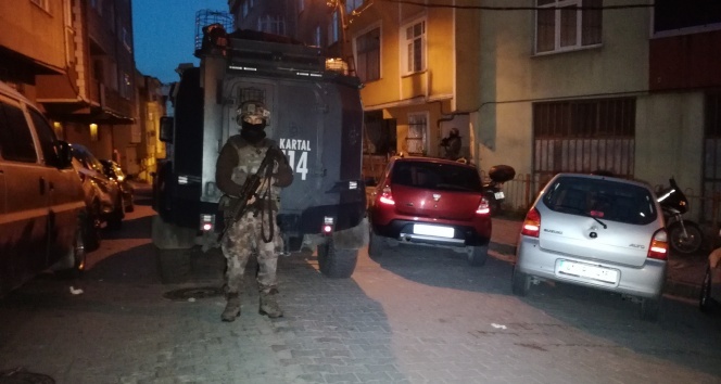 İstanbul’da zehir tacirlerine şafak operasyonu