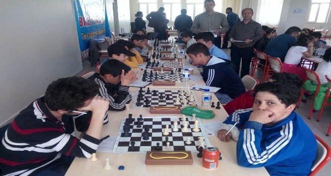 Satranç turnuvasına büyük ilgi