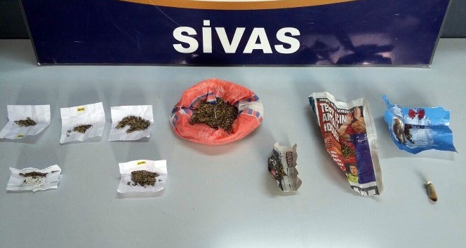 Sivas’ta uyuşturucu operasyonunda 3 tutuklama