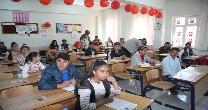 Kilis’te 2 bin 340 öğrenci TEOG sınavına giriyor
