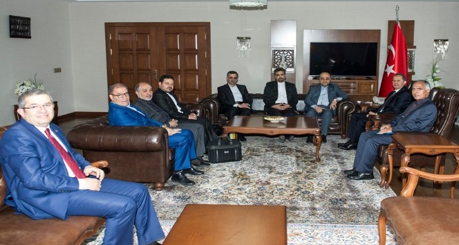 İran Doğu Azerbaycan Eyaleti Vali Yardımcısı Ali Navadad, Vali Taşyapan’ı ziyaret etti