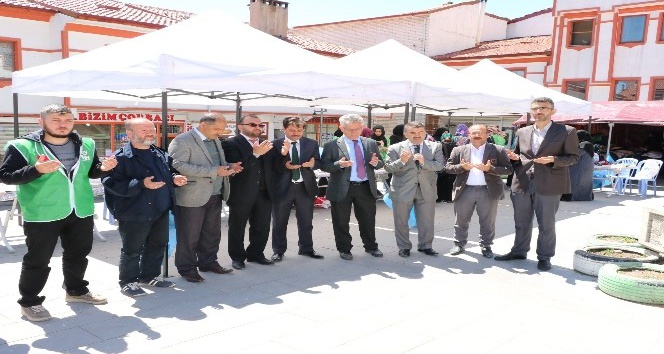 Yozgat İHH ihtiyaç sahipleri için kermes açtı