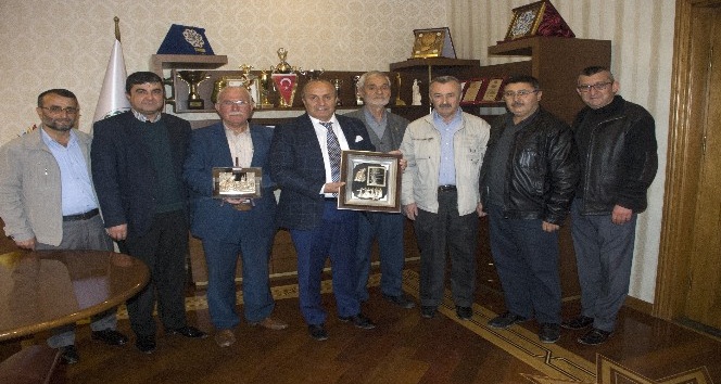 Şehit ailelerinden Kaymakam Yüksel ve Başkan Arslan’a ziyaret