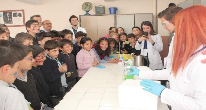 ESOGÜ Kimya Mühendisliği Öğrenci Kulübü Mihalıççıklı gençlerle buluştu